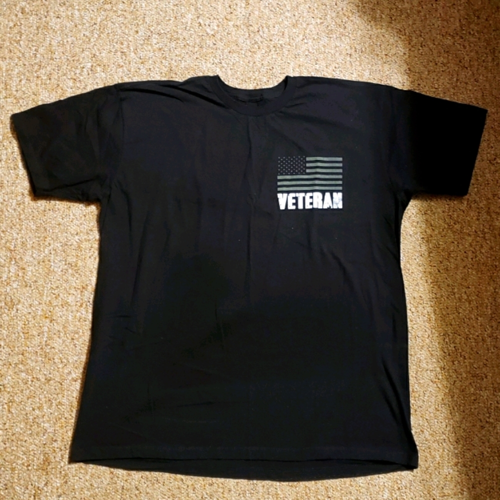 NWOT US Veteran Shirt